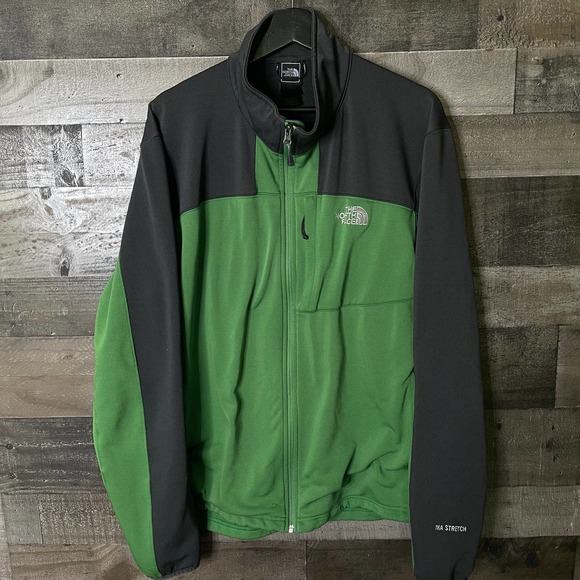SOLD The North Face Mens TKA Jacket Large - Picture 1 of 2